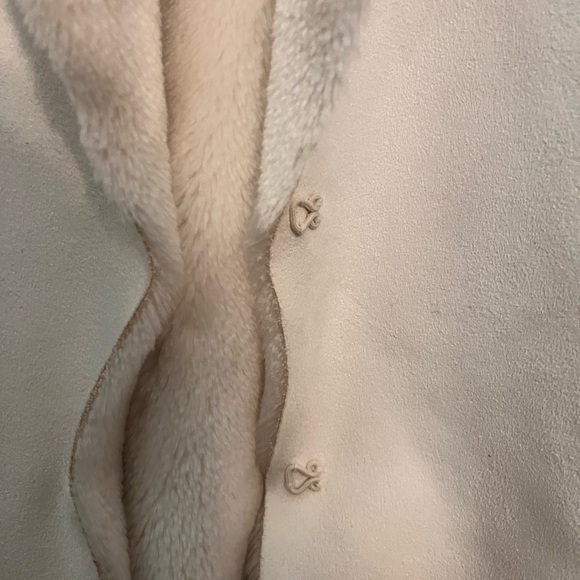 Ralph Lauren Soft White Faux Fur Vest - Picture 2 of 10